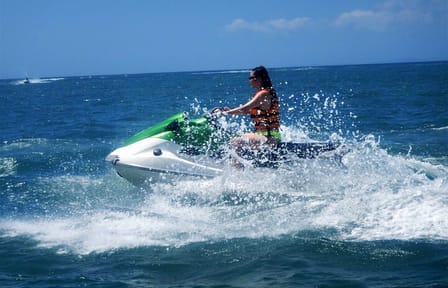 Bali Jet Ski and Parasailing with Uluwatu Temple Dance