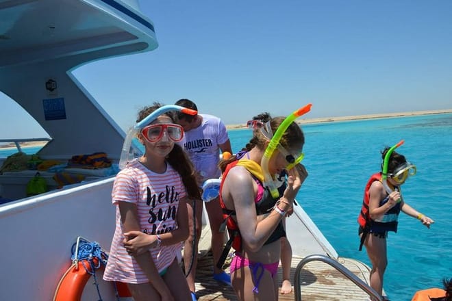 Hula Hula Island Snorkeling Sea Trip Full Day &amp; Lunch - Hurghada