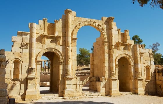 Private Full Day Jerash and Amman City Sightseeing Tour