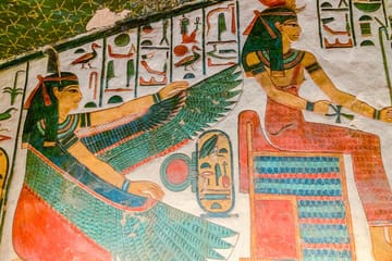 Private Cultural Tour of Nefertari's Tomb from Hurghada