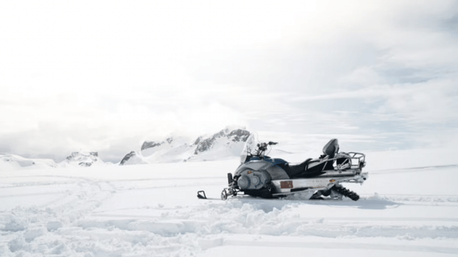 Private Golden Circle & Snowmobiling Tour