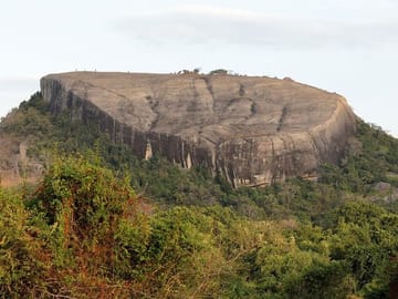 pidurangala rock