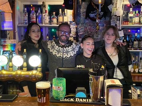 Private Icelandic Bar Crawl Experience, photo 3