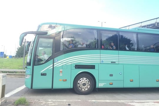 Luton Airport Private Transfers to/from London (Postcode SW5 to SW11)
