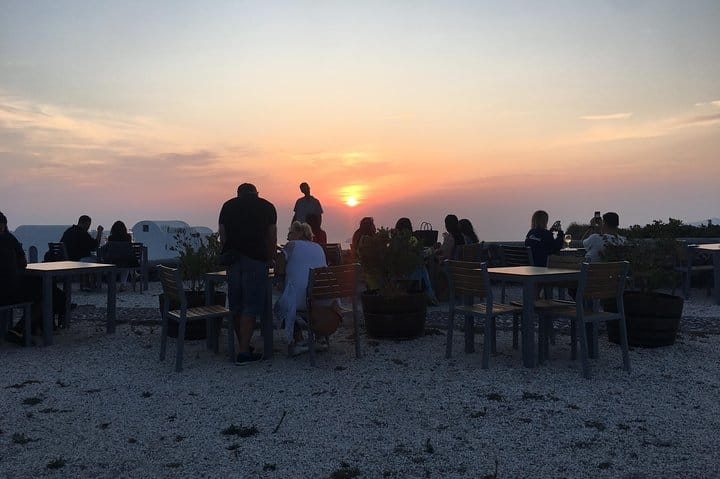 Santorini 5 Hour Private Oia Tour & Lunch/Dinner at a Local Farm