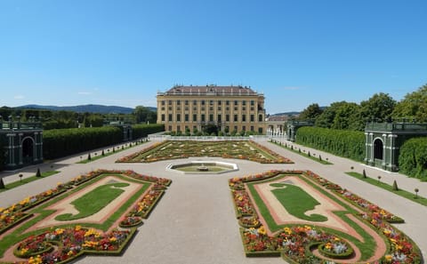 Private Full-Day Tour of Vienna from Budapest