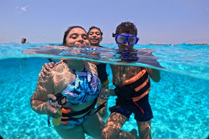Cancun Private Catamaran to Isla Mujeres with Buffet & Open Bar 3