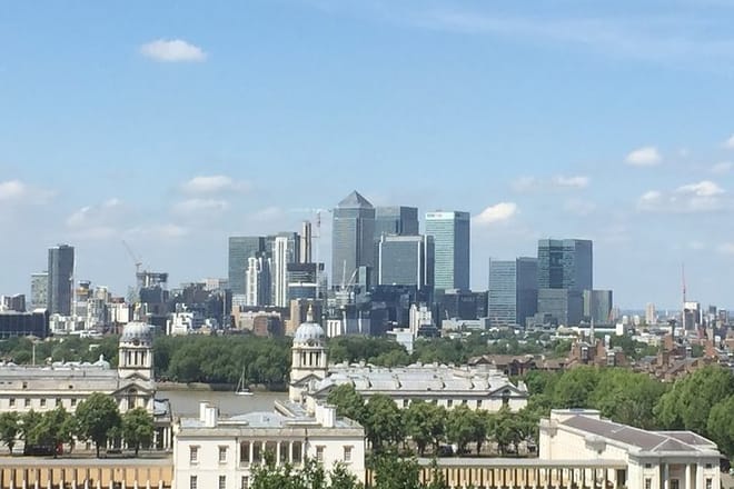 London City Airport Private Transfers to/from London (Postcode SW5 to SW11) photo 4
