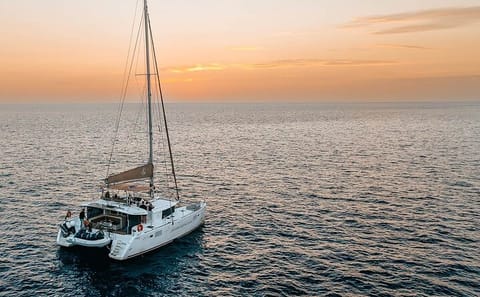 Santorini Sunset Catamaran Cruise with Greek Dinner and Drinks