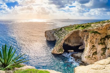 Full-Day Tour of Ħaġar Qim and South Malta Highlights