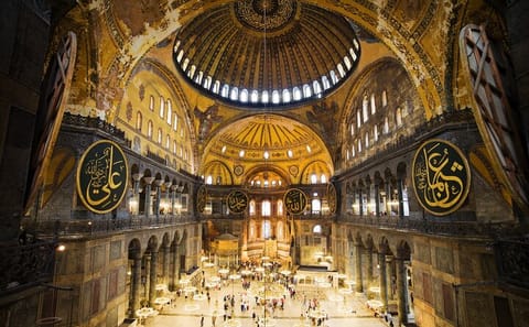Private 7.5-Hour Cultural Tour of Istanbul's Highlights