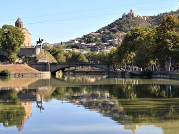 4 Full days in Georgia with private tour, free aiport