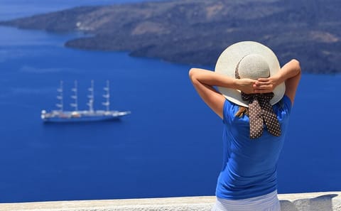 Guided Shore Excursion and Sightseeing in Fira, Santorini