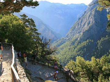 Samaria Gorge Day Tour from Chania with Hotel Pickup