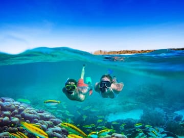 Multi-Day Catamaran and Rick's Cafe Tour from Montego Bay