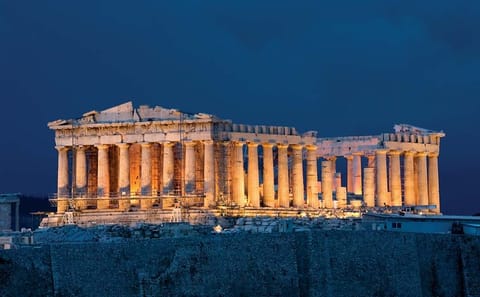 Professional Photo Shoot Experience in Athens, Greece