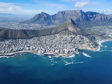 Full-Day Cape Town Tour: Table Mountain and Robben Island