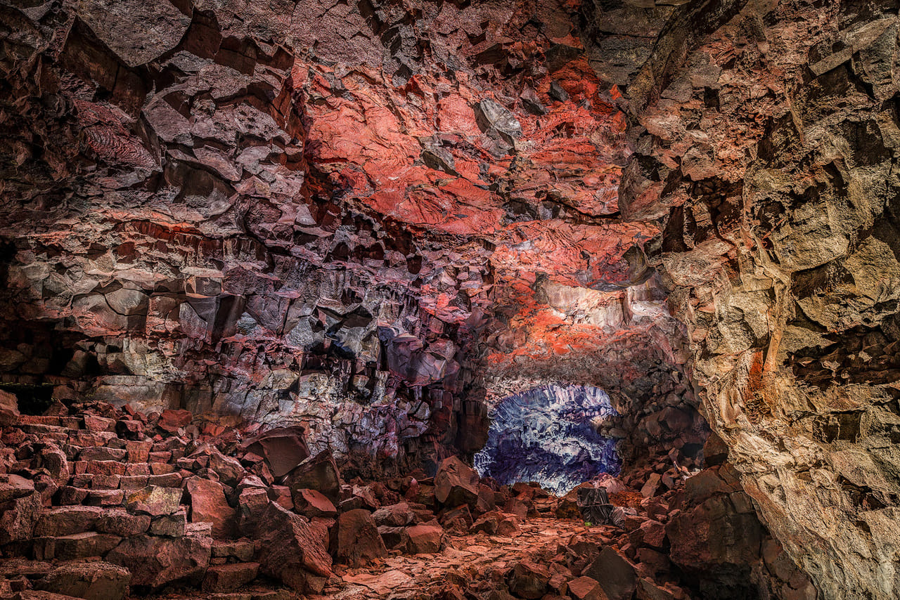 The Lava Tunnel with transfer from Reykjavik 2