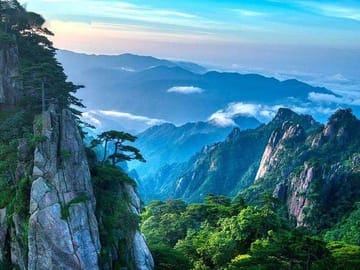 Yellow Mountain Xihai Grand Canyon Hiking Private Day Tour