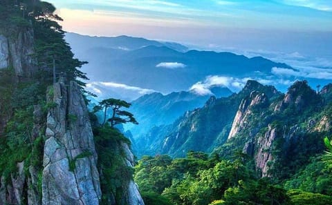 Private Day Hike in Yellow Mountain Xihai Grand Canyon