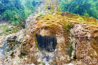 Racha Tour: Wine, Nature & Georgian Charm