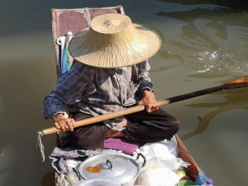 Saffron Luxury 4 Course Dinner Cruise on Bangkok’s River of Kings