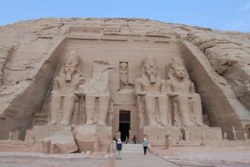 10-Day Egypt Tour: Beaches in Hurghada to Pyramids and Nile Cruise