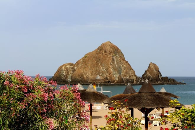 Dubai - Fujairah Scenic Drive & Family Fun at Snoopy Island (Full Day ) with private transfer  photo 4