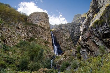 Kazbegi – Gudauri – Ananuri – Gveleti waterfall Full day tour