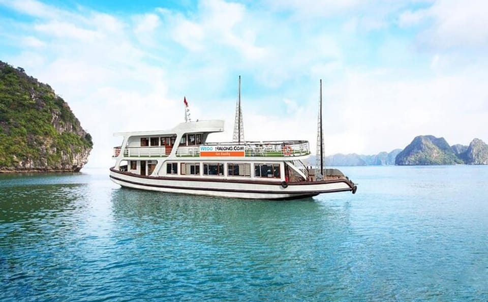 Halong Bay Day Trip with Wego Cruise and Sightseeing Highlights