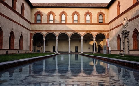 Private Walking Tour of Milan's Historic Attractions