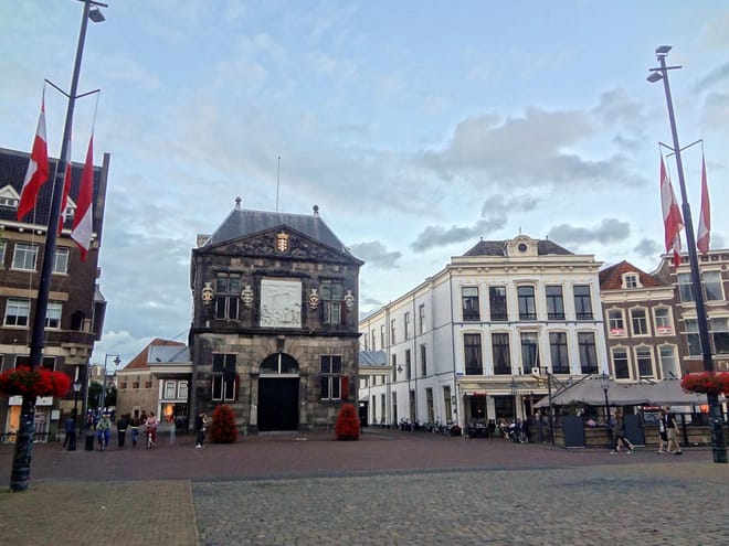 Gouda & Delft Private Tour – Luxury Car & Official Guide 10