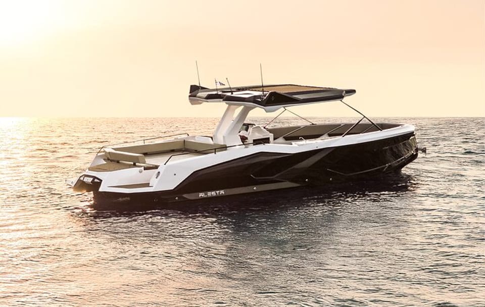 Half-Day Boat Tour to Kleftiko and Sarakiniko in Milos