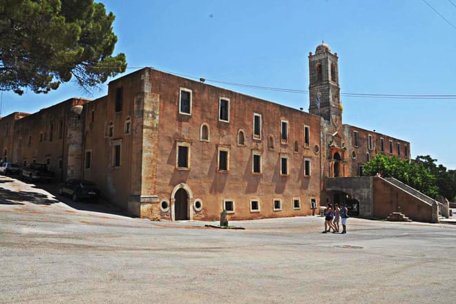 Living Like A Monk: In the Traces of the Sacred Places of Akrotiri Peninsula 4