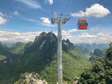 Yangshuo Ruyi peak & round way cable car ticket
