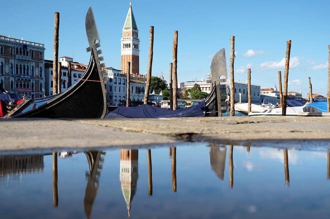 Lakes, Lagoon & Mountains: Lakes Como, Garda, Bernina train & Venice. Small Group Tour photo 4