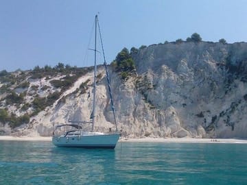 Full-Day Sailing Tour of Kefalonia from Argostolion Port