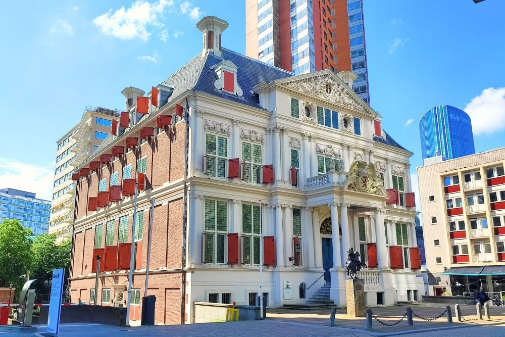 The Schielandhuis is one of the locations to visit during the outside escape Rotterdam game.