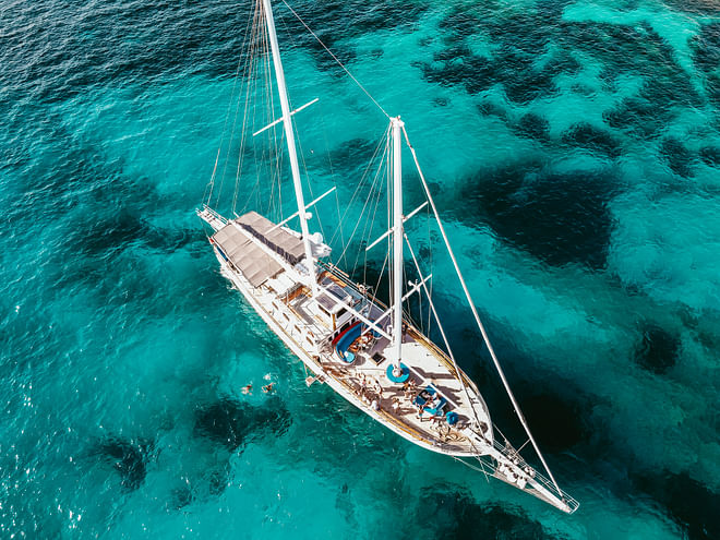 Three Bay Cruise Including Comino & Blue Lagoon (Full Day Including Lunch & Drinks)