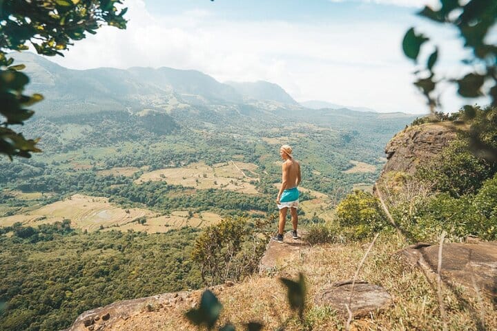 Knuckles and Riverston trekking in 1 day 4