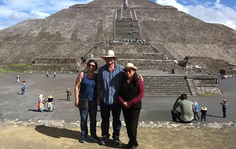 Private Cultural Tour of Teotihuacan and Guadalupe Shrine in Mexico City