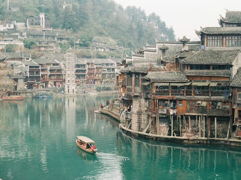 Shaoxing: Wupeng Boat Ride Through Ancient Canals