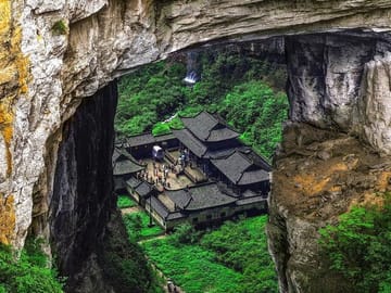 2 Day Wulong Karst and Dazu Carvings World Heritage Private Tour