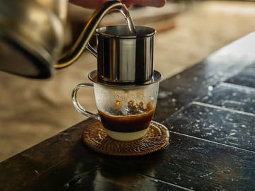 Culinary Coffee and Food Walking Tour in Hanoi