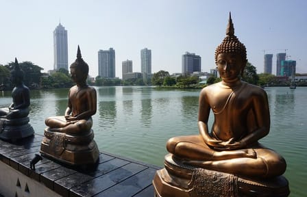 Colombo City Walking Tour: Explore Culture and History