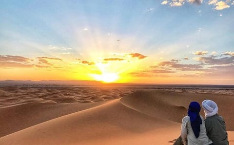 Desert Delights: 4-Day From Fes to Merzouga and Marrakech