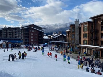Vancouver to Revelstoke 2-Day Ski and Snowboarding Tour