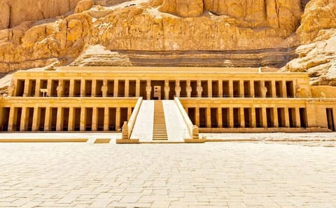 Private Full-Day Luxor Tour from Cairo by Plane