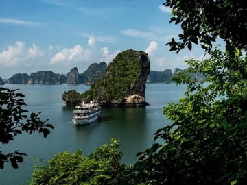 Swan Cruise - Bai Tu Long Bay Off-The-Beaten-Track 2 Days 1 Night