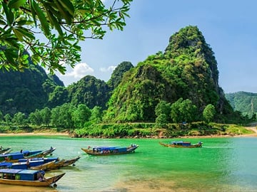 2-Day Phong Nha-Ke Bang Cave Adventure from Hue